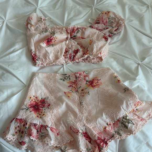 Forever 21 Tops - Forever 21 Crop top and matching shorts set worn only once XS